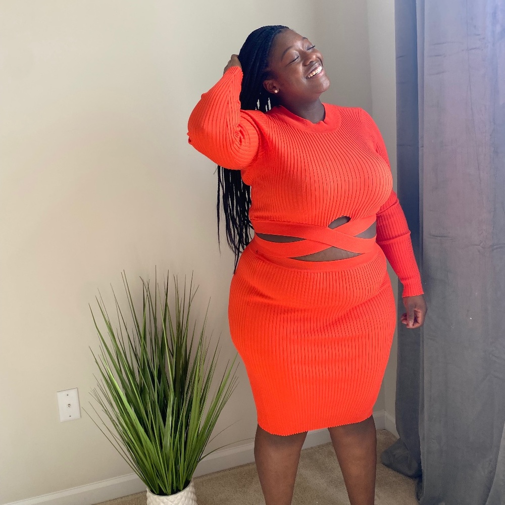 Ribbed Knit Cutout Bodycon Skirt in Bright Red - Picture 2 of 9